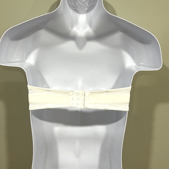 NWT Maidenform White Ultimate Stay Put, Stay Up Power Band Strapless Bra Sz 36D - Picture 6 of 16